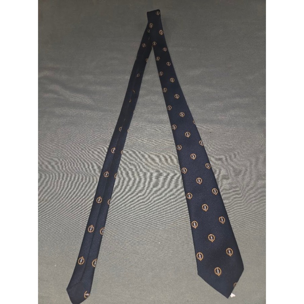 RARE Vintage Ingles Buchan Galashiels Tie Scottish MacLeod Clan Crest Bull
